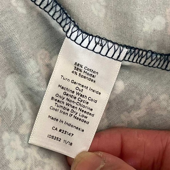 Talbots Womens Medium Navy Blue Floral Medallion Sleeveless Maxi Dress ID5252 - Picture 5 of 7